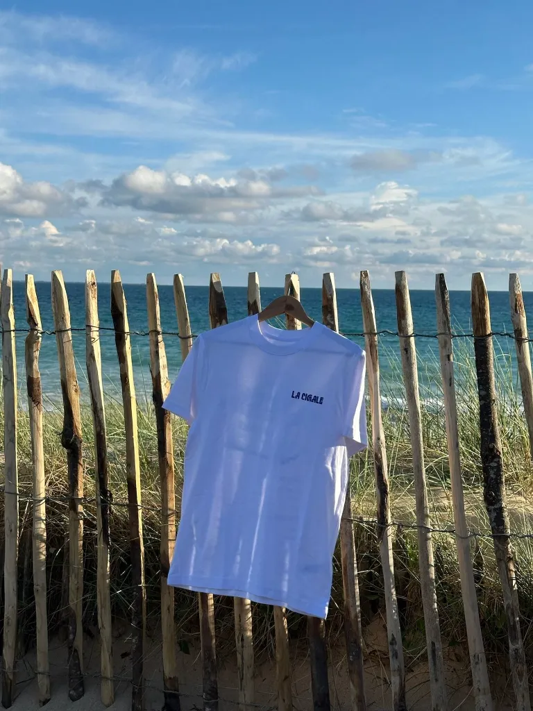 Ostyer club tee3.webp